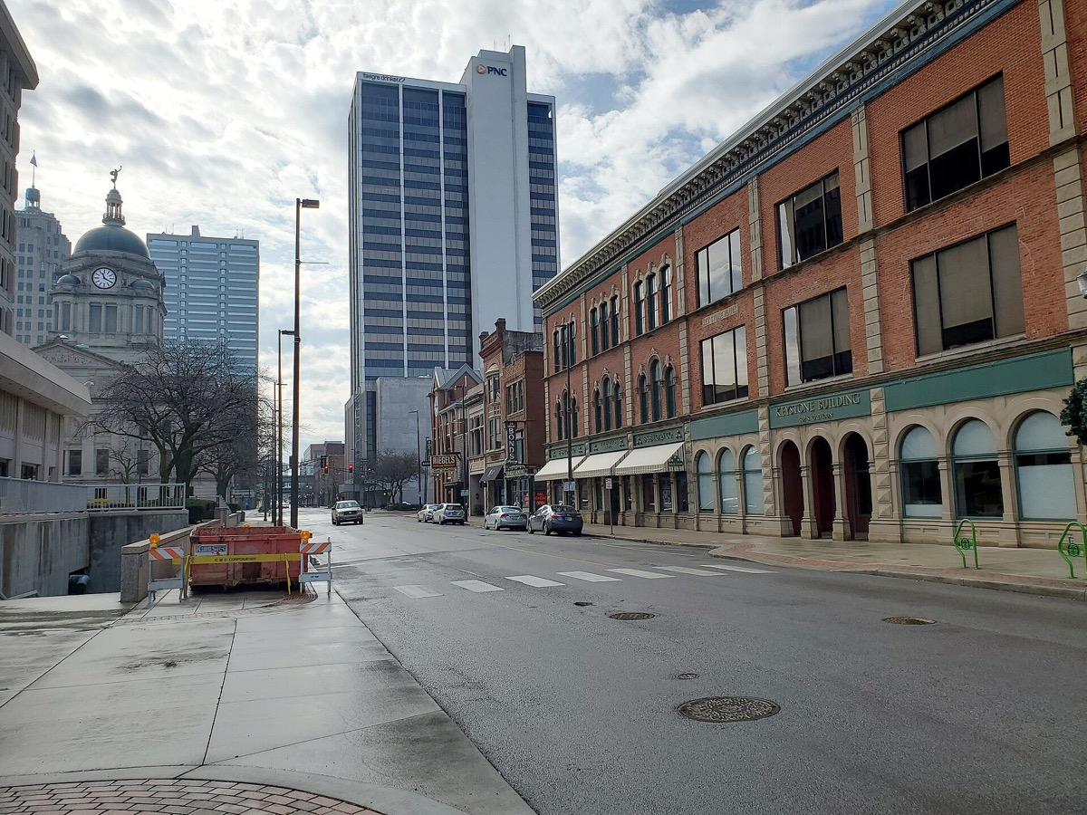 Calhoun Street in downtown Fort Wayne, Indiana. Photo: Monster Wedge, CC0, via Wikimedia Commons.